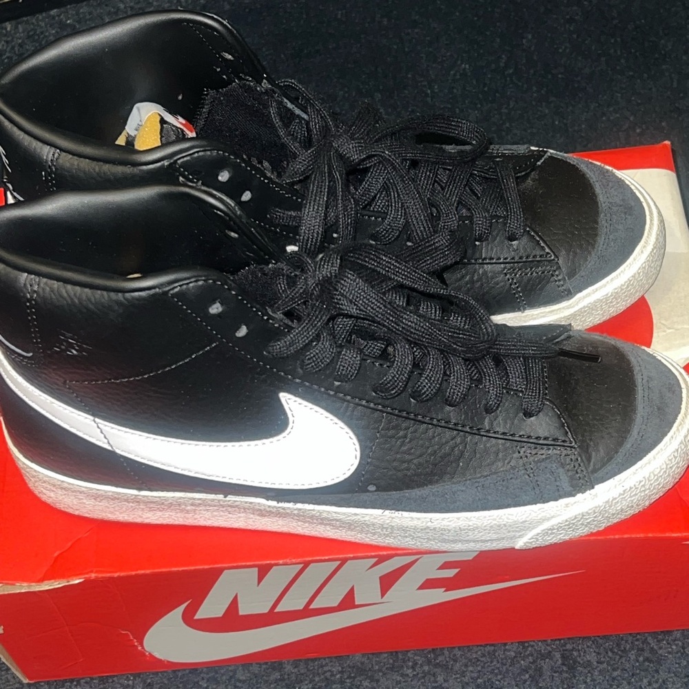 Nike Black and White High-Tops